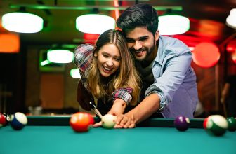 Hooking Up vs. Dating